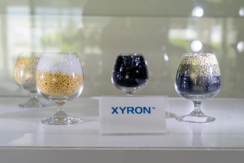 変性ポリフェニレンエーテル（m-PPE）樹脂「XYRON™」
