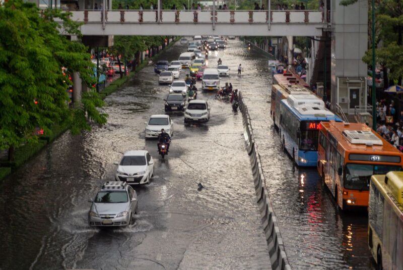 タイの洪水の様子、タイ駐在生活で困らないための対策・解決策