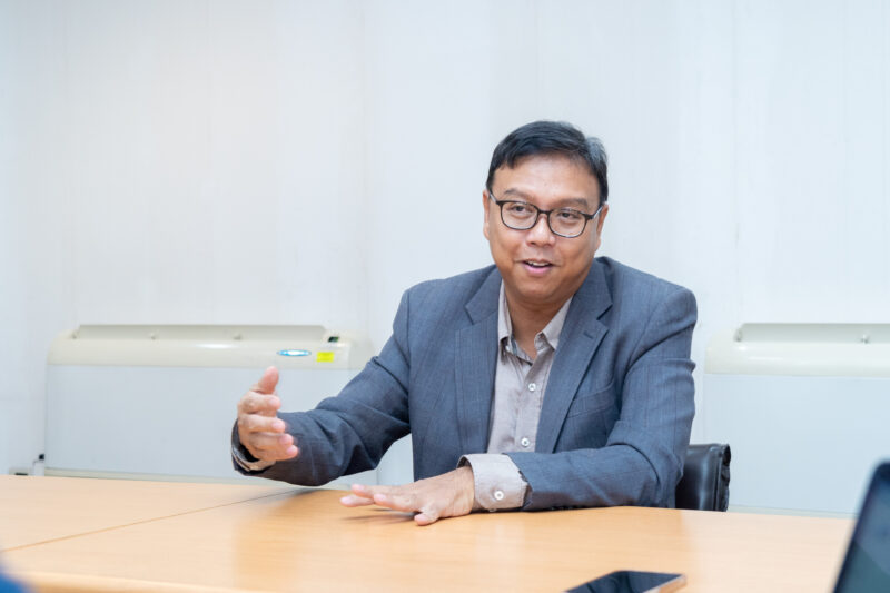 チュラーロンコーン大学工学部機械工学科のナックシット助教授