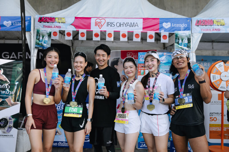 マラソンイベントで行っている炭酸水のサンプリング 写真提供:アイリスオーヤマタイ 02