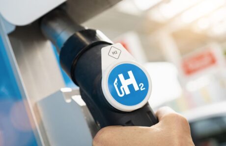 トヨタ、タイで水素ピックアップ生産へ